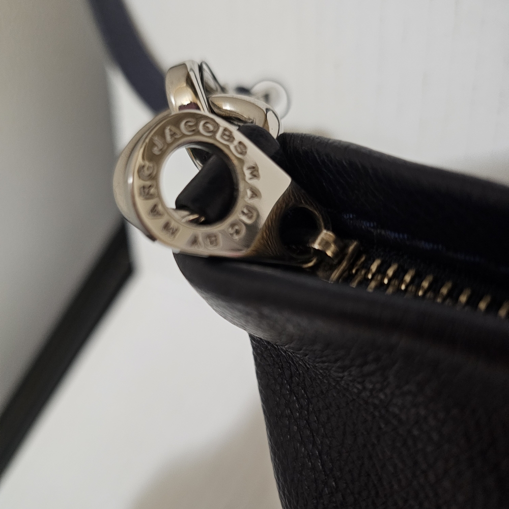 Marc by Marc Jacobs Navy Blue Pebbled Leather Crossbody Bag with Silver Hardware - Picture 5 of 12